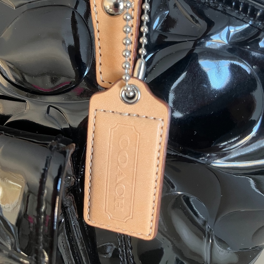 Vintage Coach Leah Patent Leather Tote - Picture 7 of 14